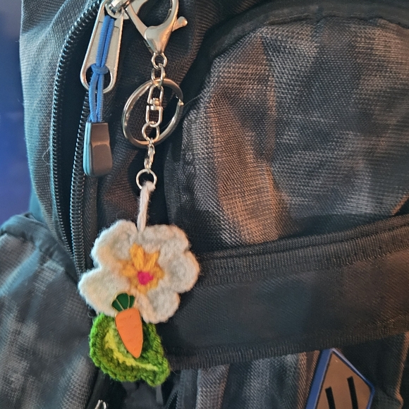 Handmade Keychain Crochet Flower Carrot  Enamel Pin White Zipper Pull Accessory - Picture 17 of 17